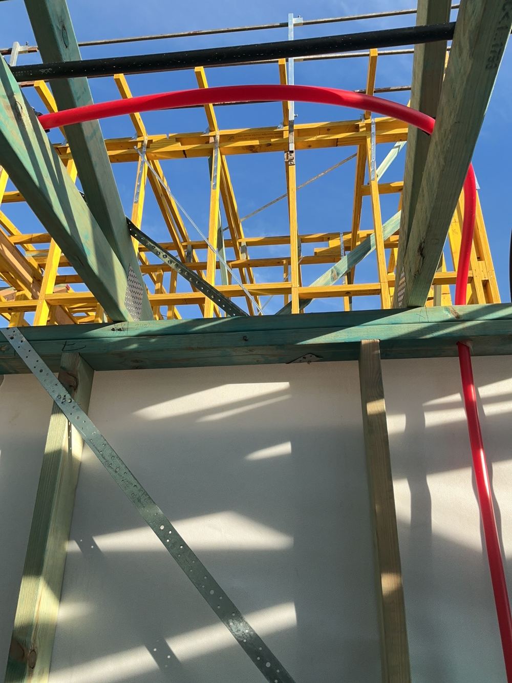 Triple grips not installed where trusses meet the wall, found during a frame inspection in Menangle Park